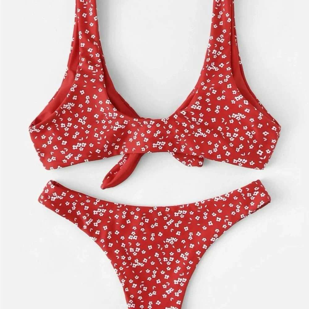 Flower Bikini - TOP & BOTTOM - Picture 2 of 2